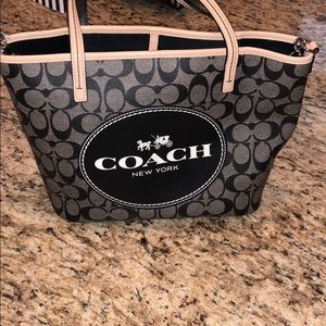 Coach tote with crossbody strap